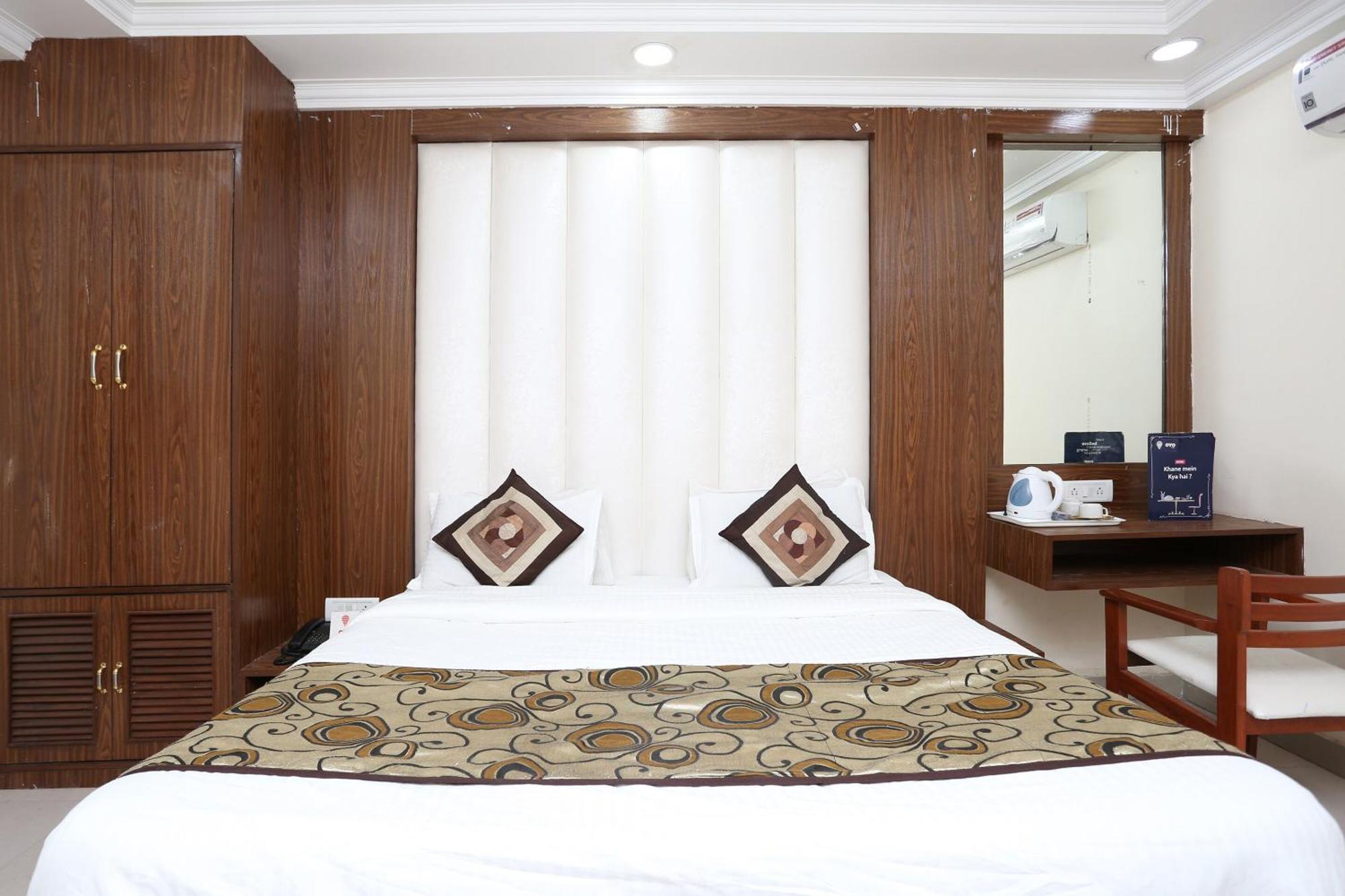 Oyo Flagship Hotel F Five New Delhi Eksteriør bilde