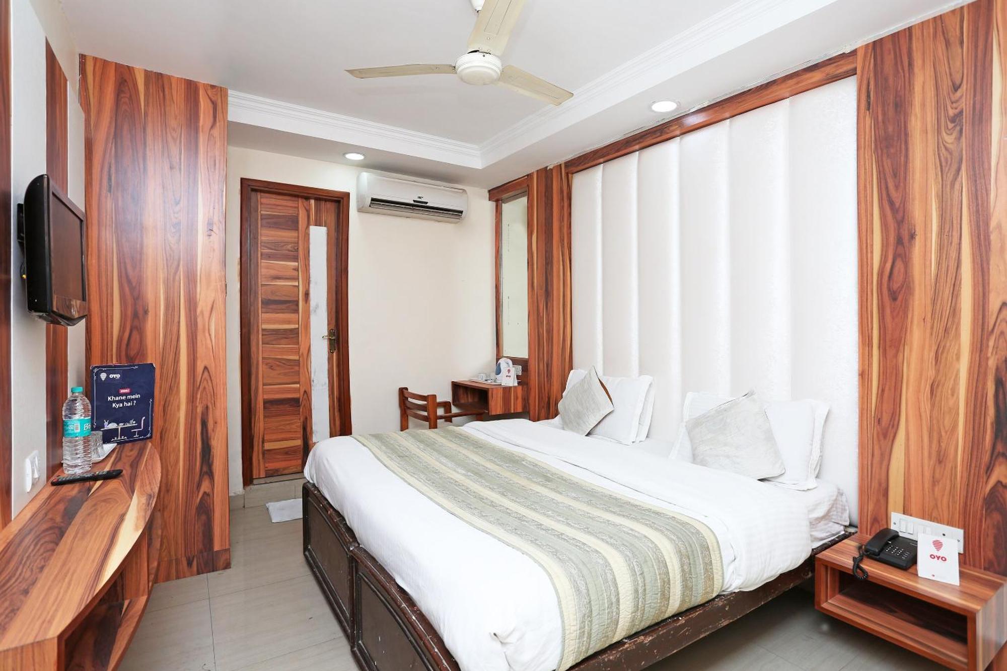 Oyo Flagship Hotel F Five New Delhi Eksteriør bilde