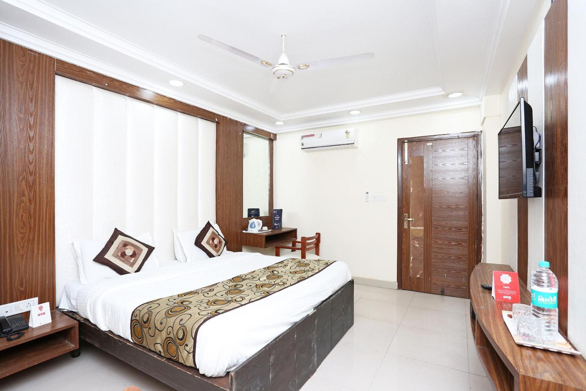 Oyo Flagship Hotel F Five New Delhi Eksteriør bilde