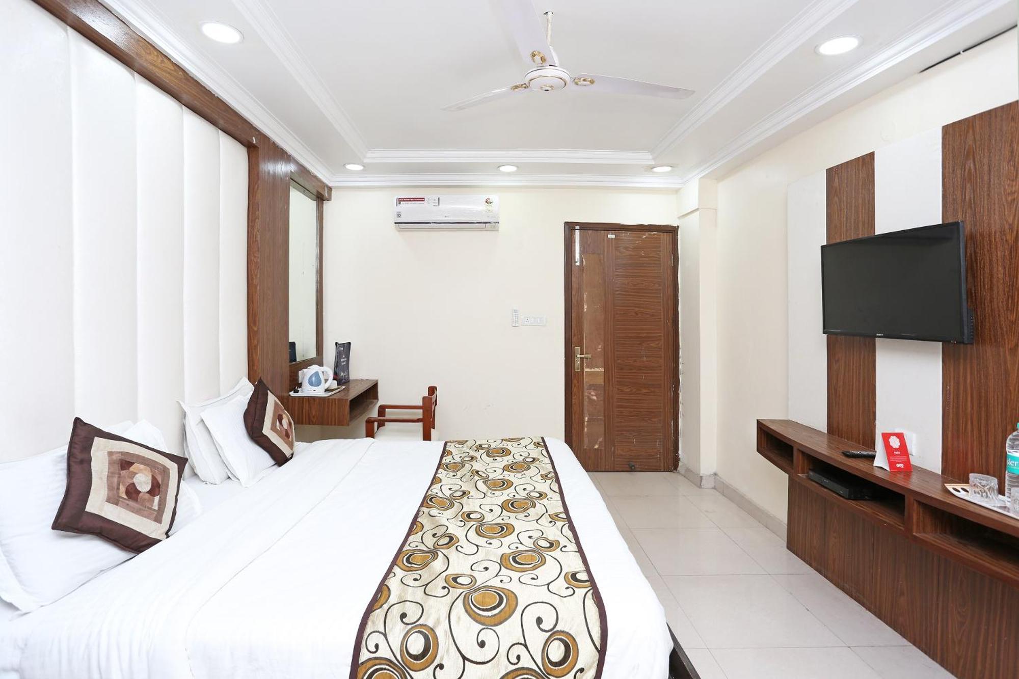 Oyo Flagship Hotel F Five New Delhi Eksteriør bilde