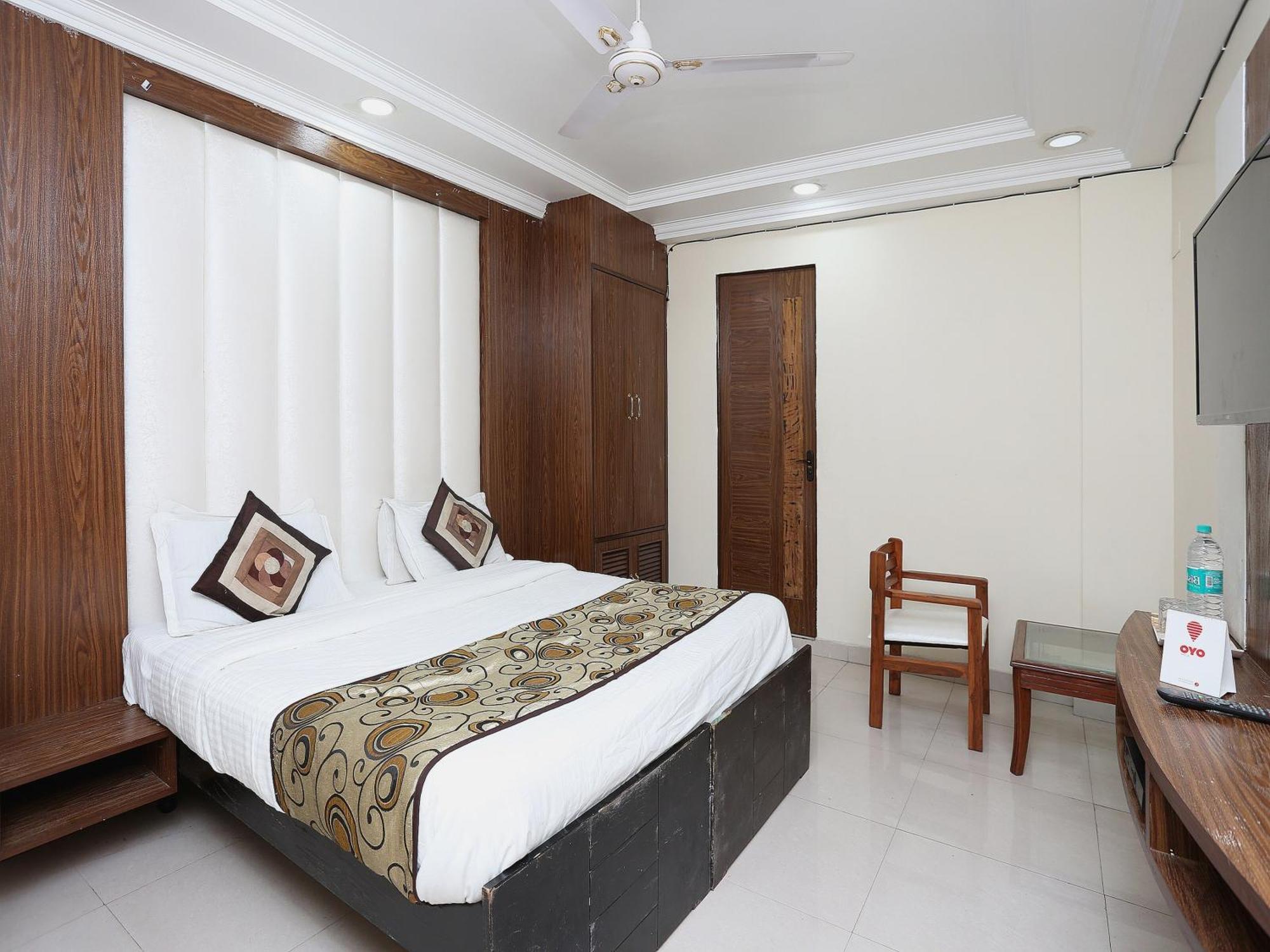 Oyo Flagship Hotel F Five New Delhi Eksteriør bilde