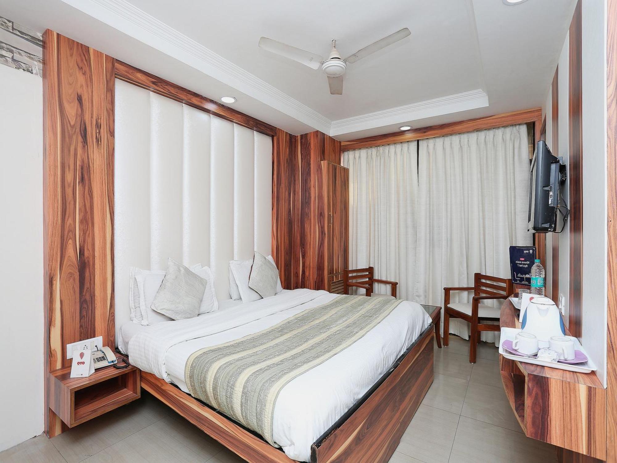 Oyo Flagship Hotel F Five New Delhi Eksteriør bilde